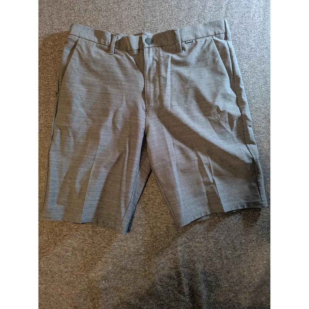 Hurley Shorts Mens Nike Dri-FIT Gray Chino Size 34 Performance Casual Golf